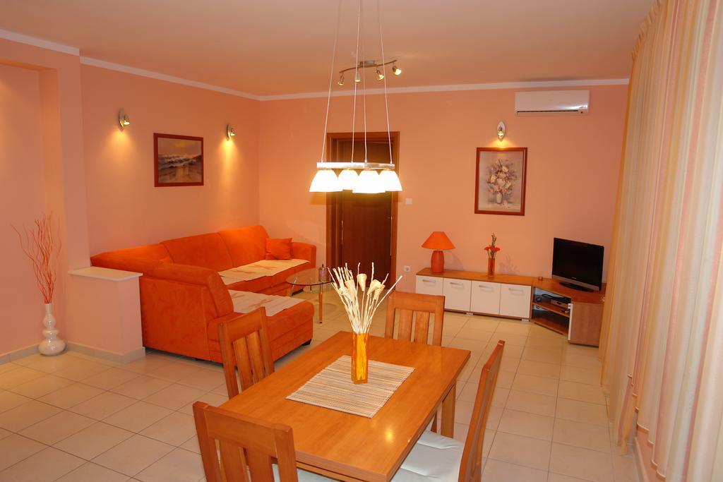 Villa Petra Selce Room photo